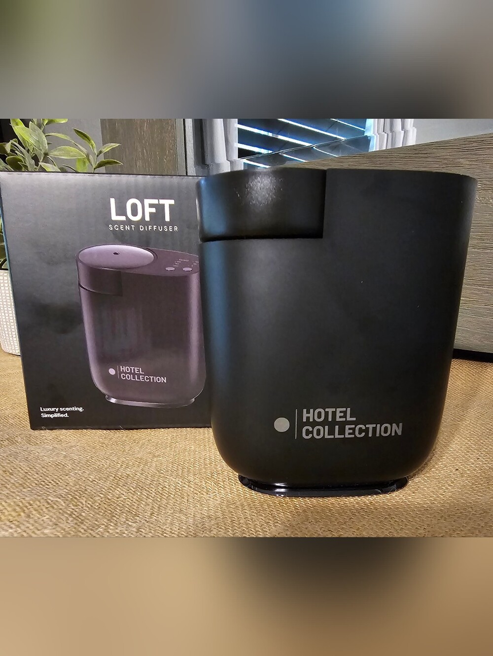 Hotel Collection Loft Portable Scent Diffuser- Black